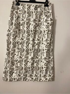 Women’s White and Olive Printed Pencil Skirt with pockets